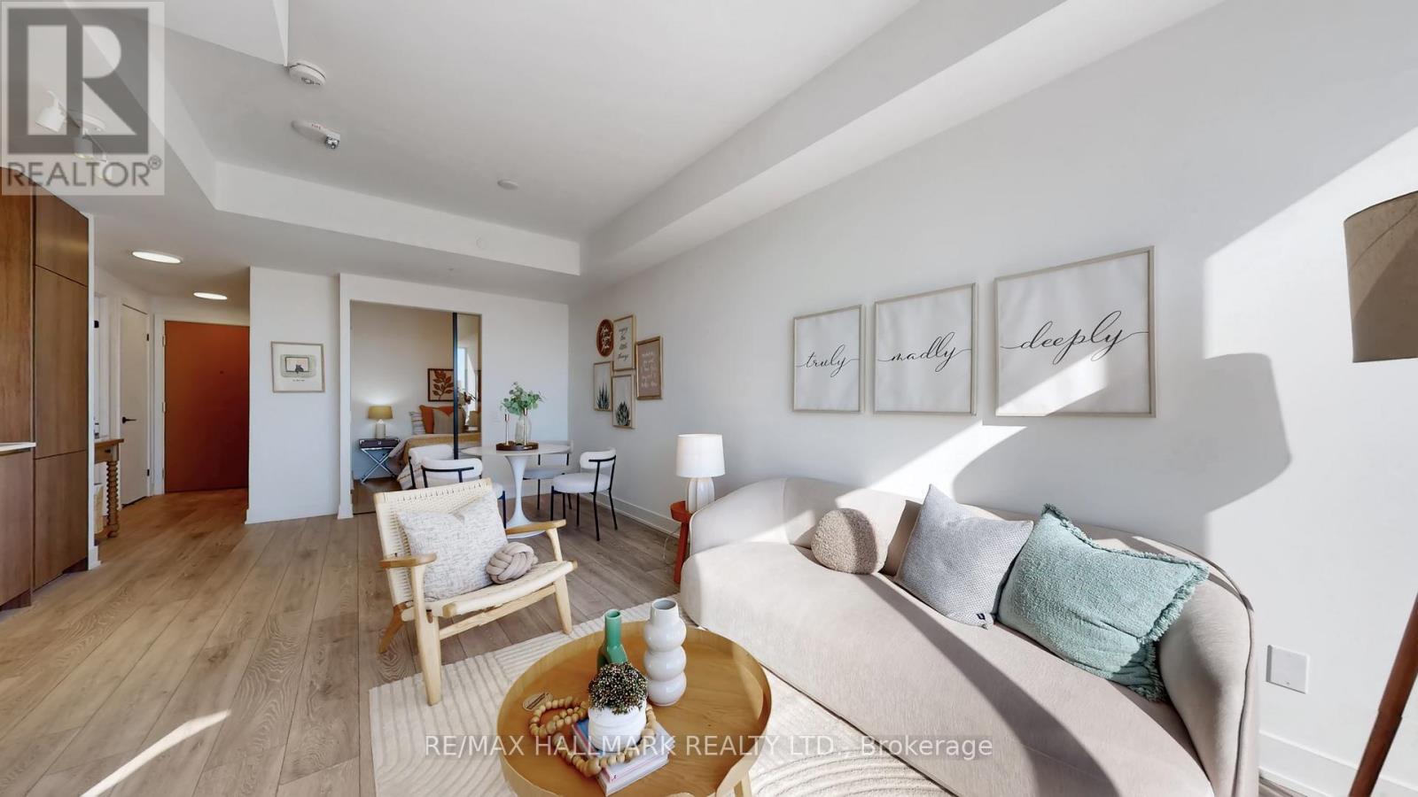 512 - 1285 QUEEN STREET E