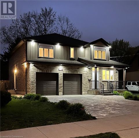 236 NEILSON Avenue Waterloo ON N2J2M3