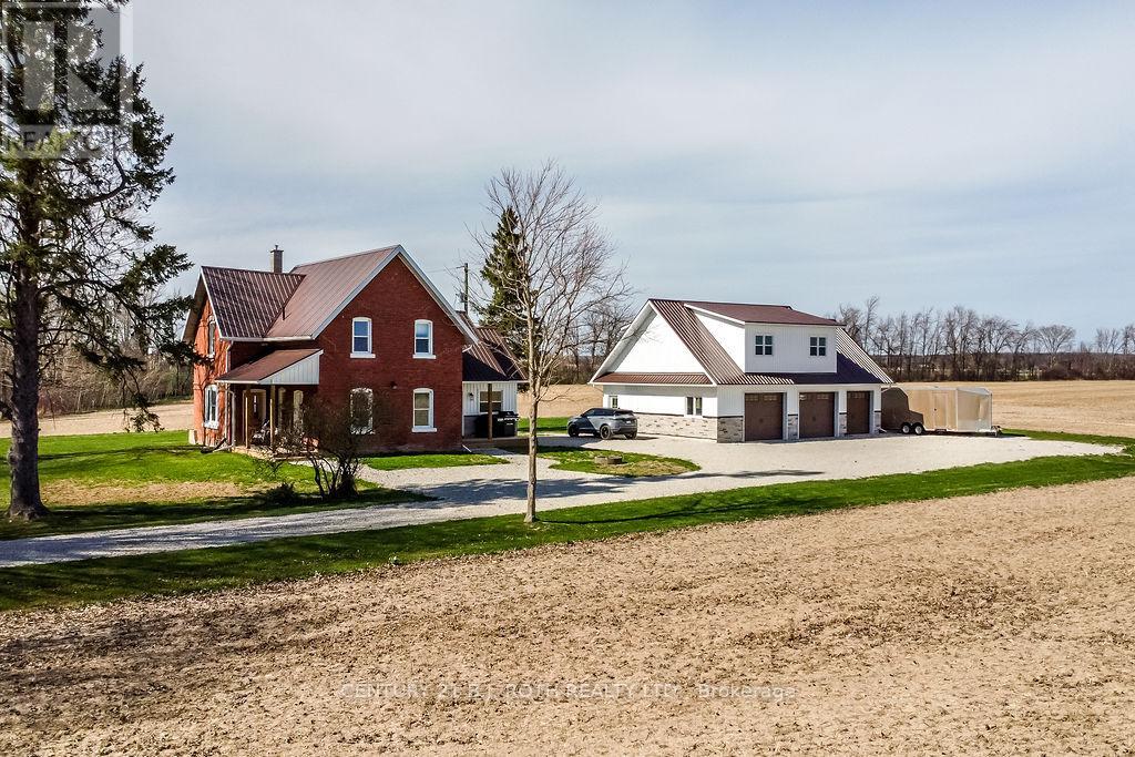 Photo 1 of 23 — 1153 GLENGARRY LANDING ROAD S, Springwater, ON L9X1E1