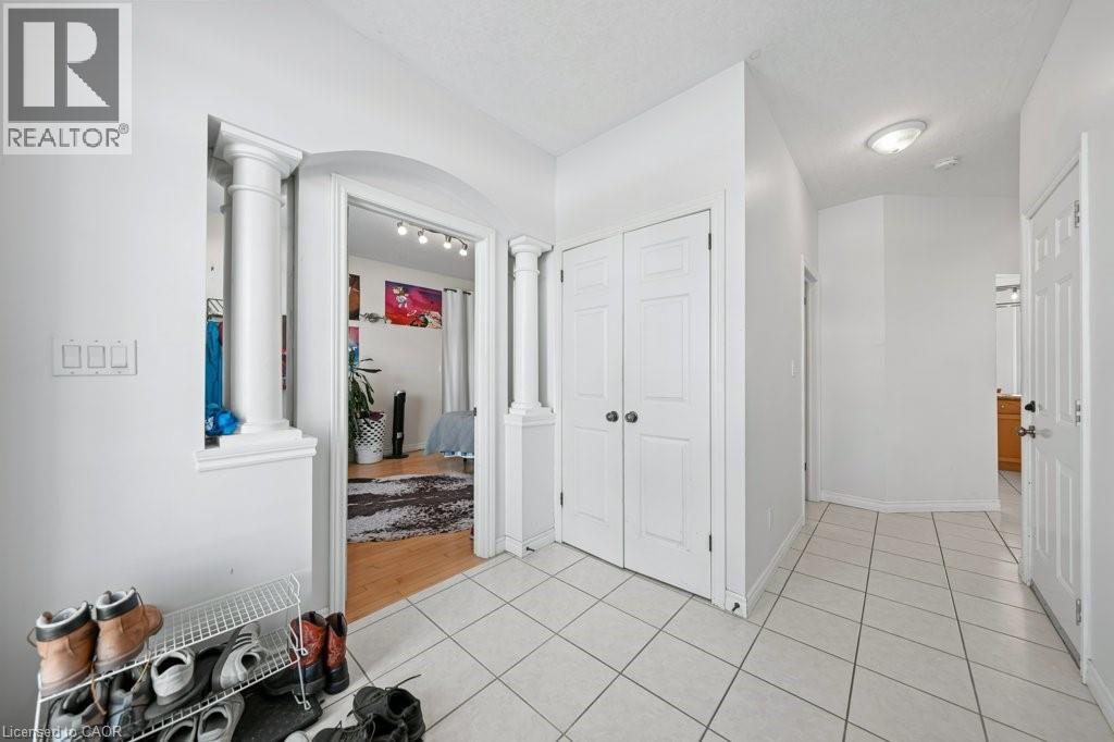 53 TRUESDALE Crescent