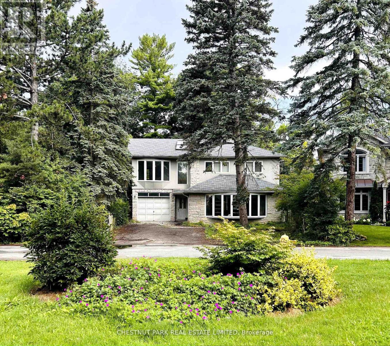 Photo 1 of 9 — 6 Cudworth Place, Toronto, ON M9A3R5