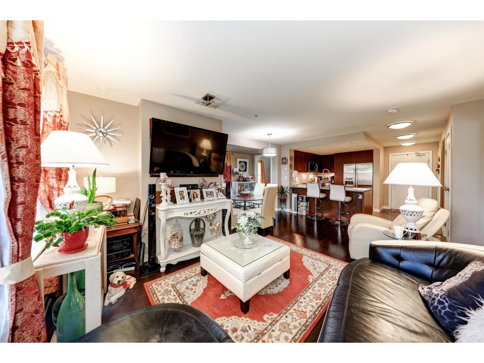 205 2940 KING GEORGE BOULEVARD