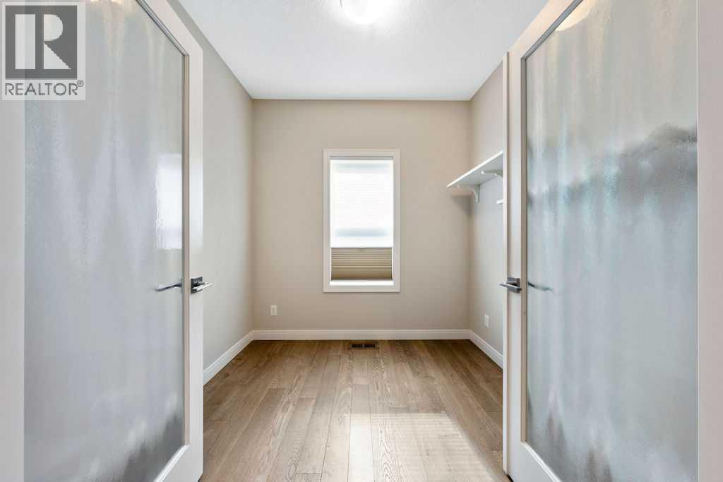 16 Drake Landing Street