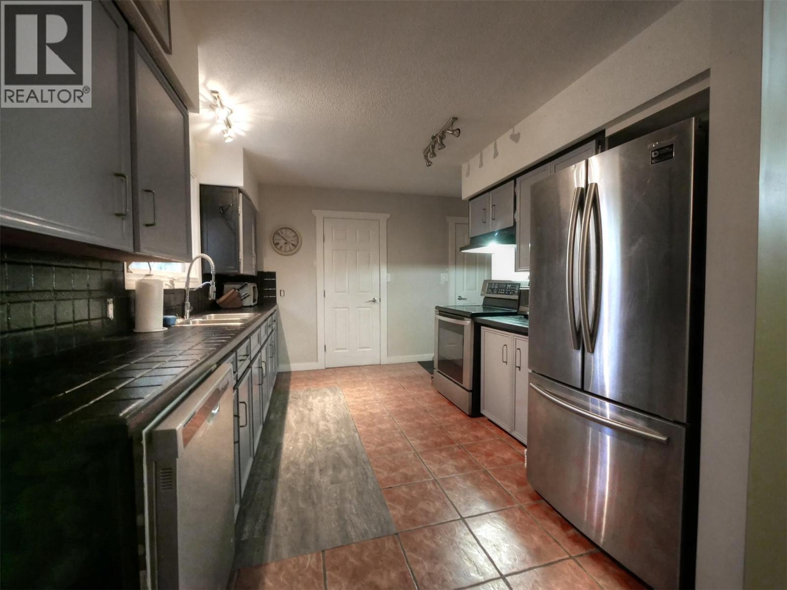 1895 Columbia Gardens Road