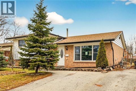 7053 BONNIE Street Niagara Falls ON L2G7N1