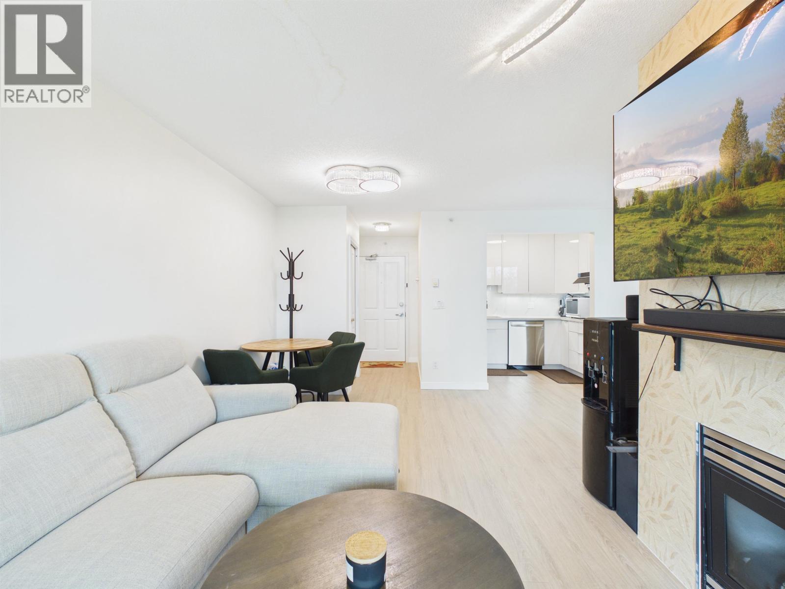 501 6611 SOUTHOAKS CRESCENT