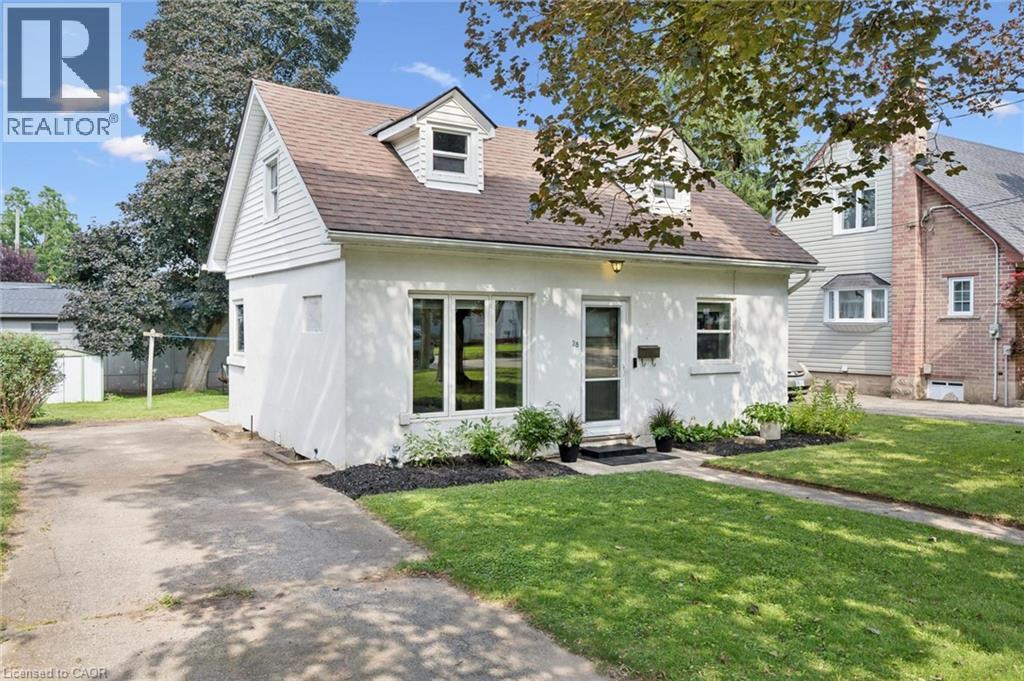 38 BELMONT Avenue E