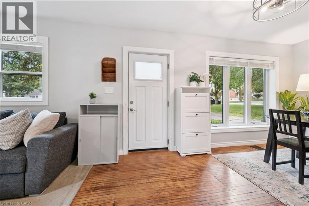 38 BELMONT Avenue E