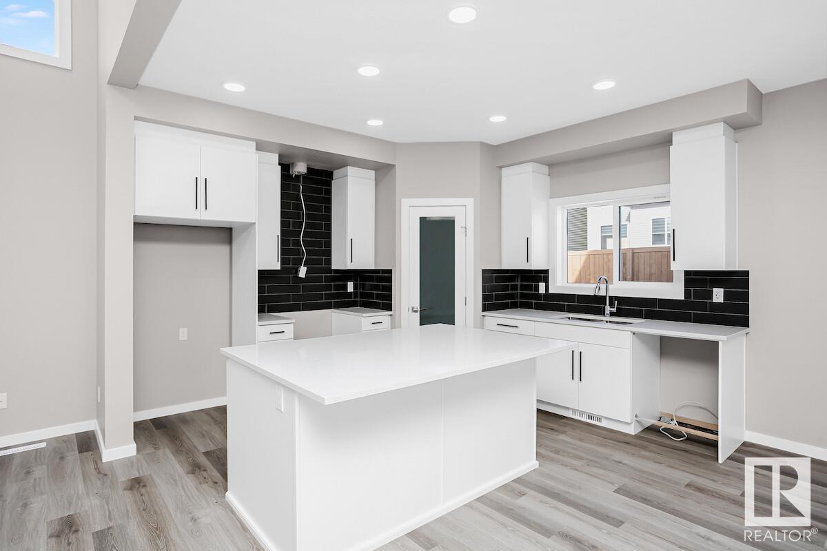 2908 65 ST SW