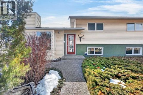 7511 5 Street SW Calgary AB T2V1B7