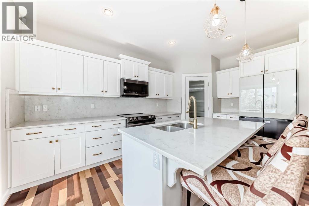 210 Copperleaf Bay SE