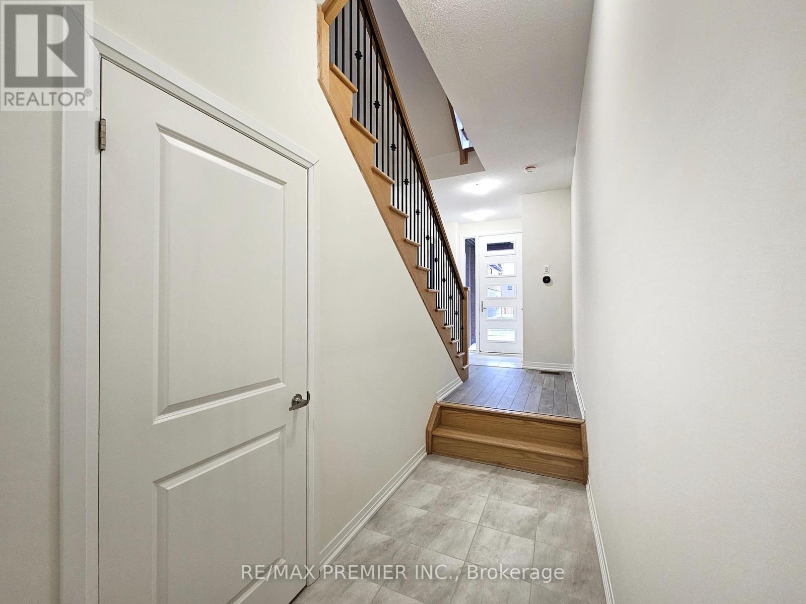 142 TURNBERRY LANE