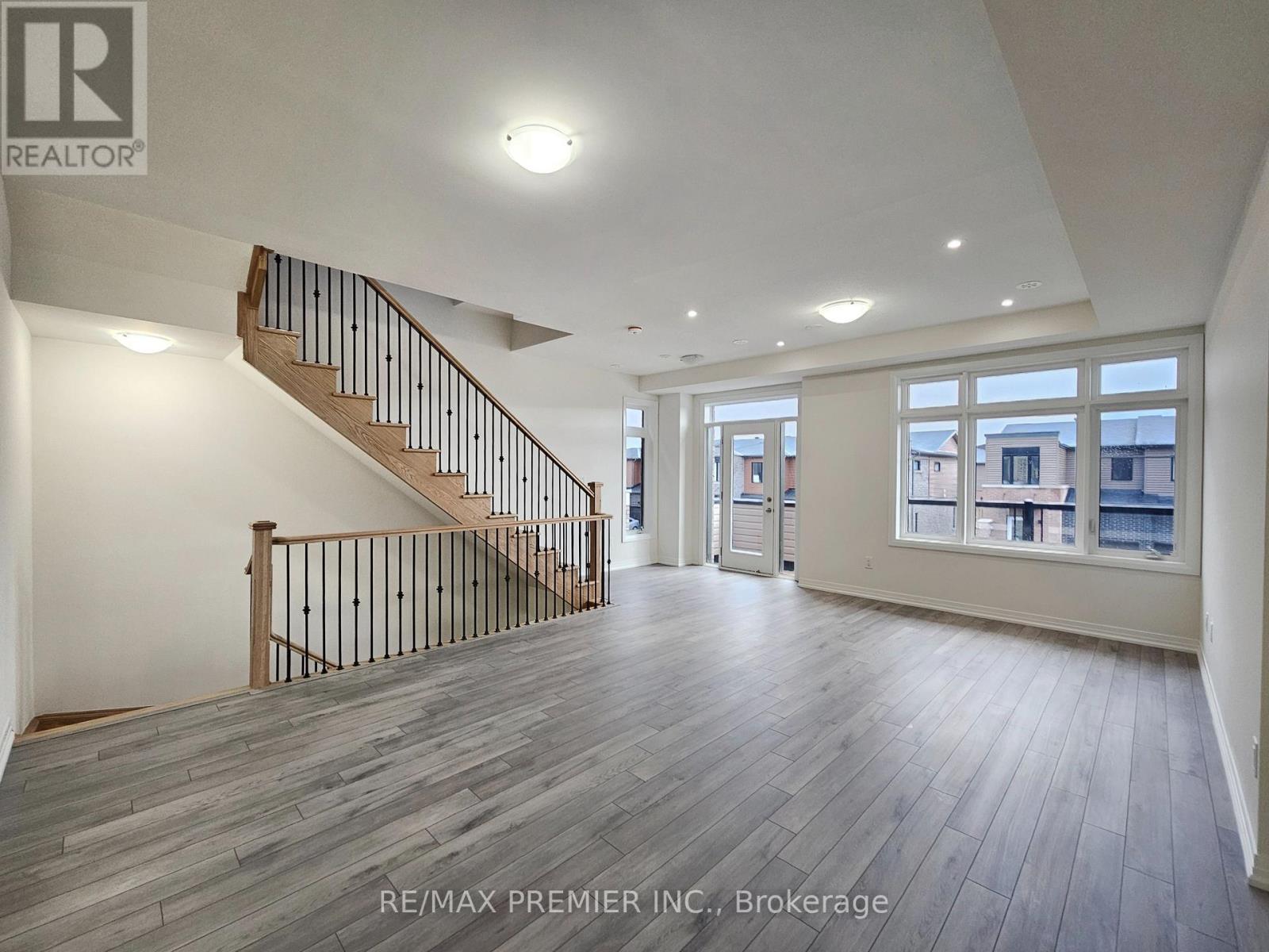 142 TURNBERRY LANE