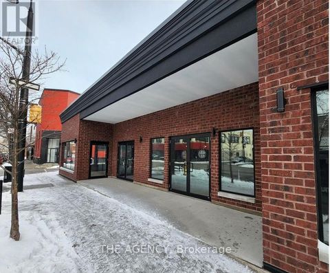 130 CHRISTINA STREET N Sarnia ON N7T5T6