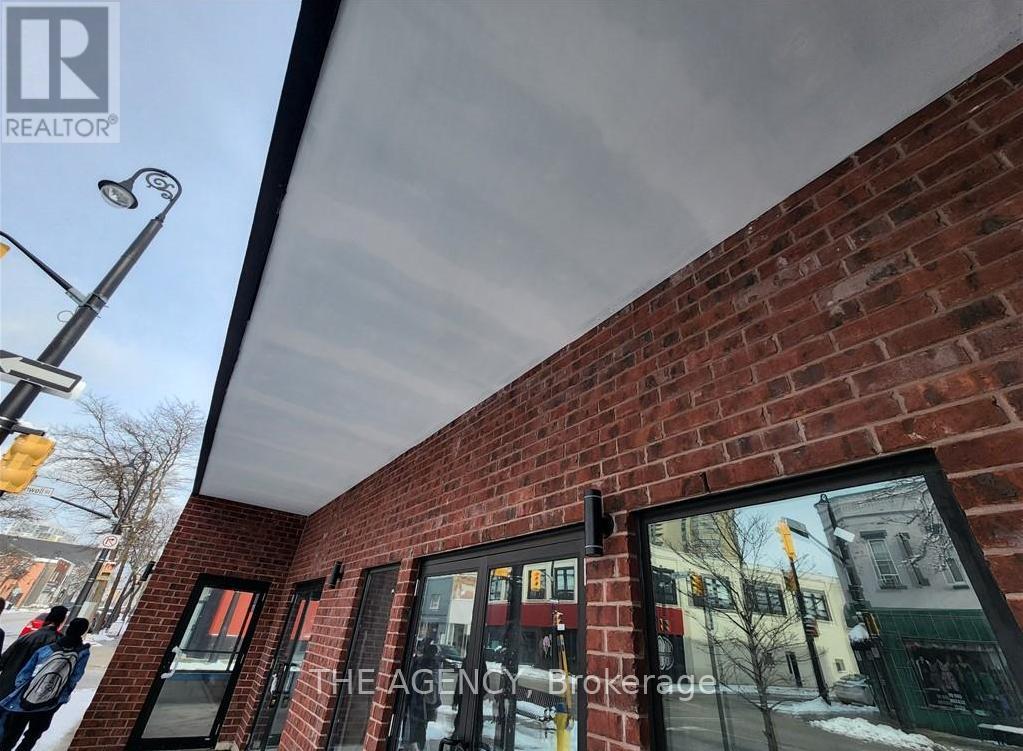 130 CHRISTINA STREET N