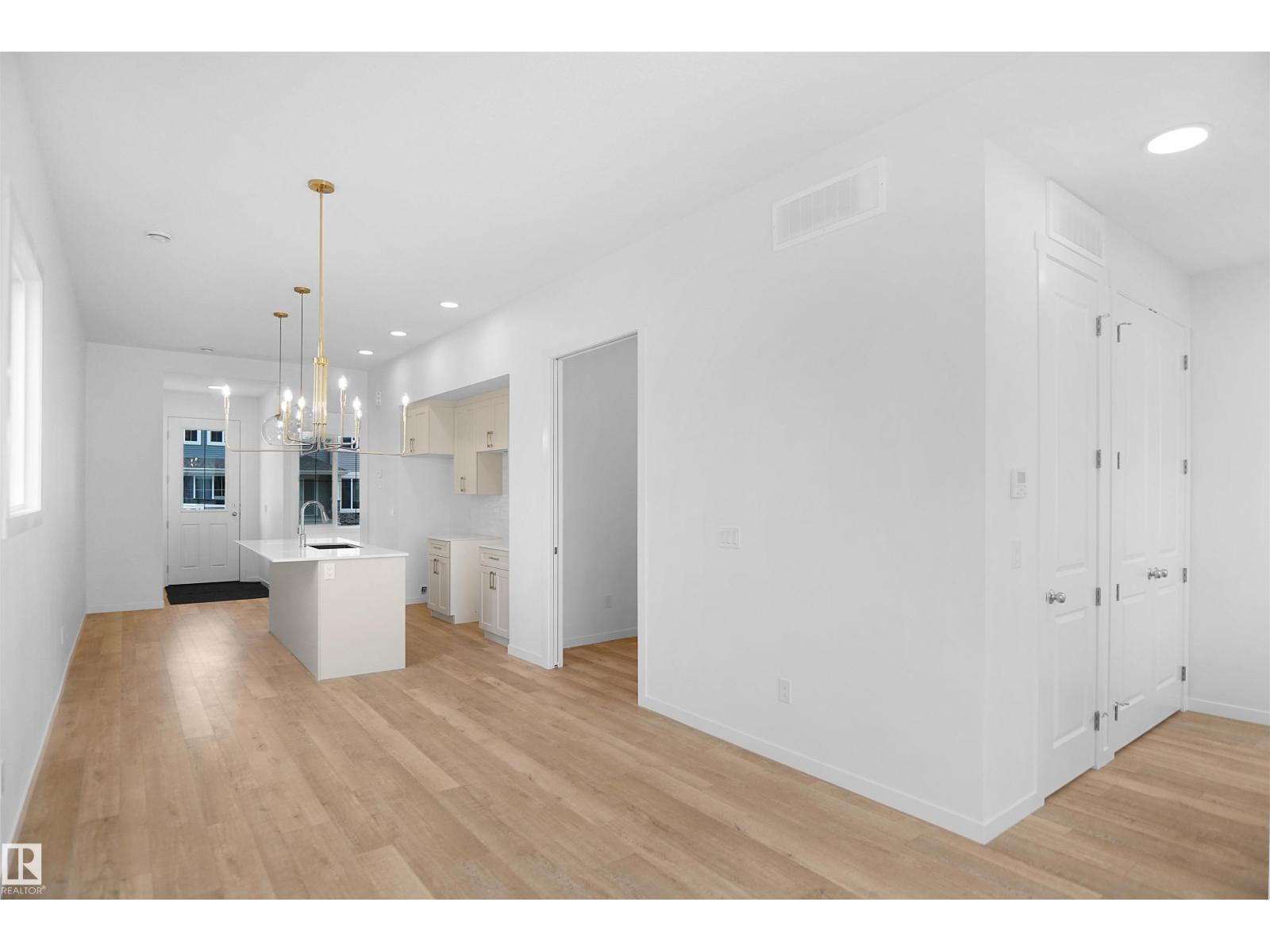20609 42 AV NW