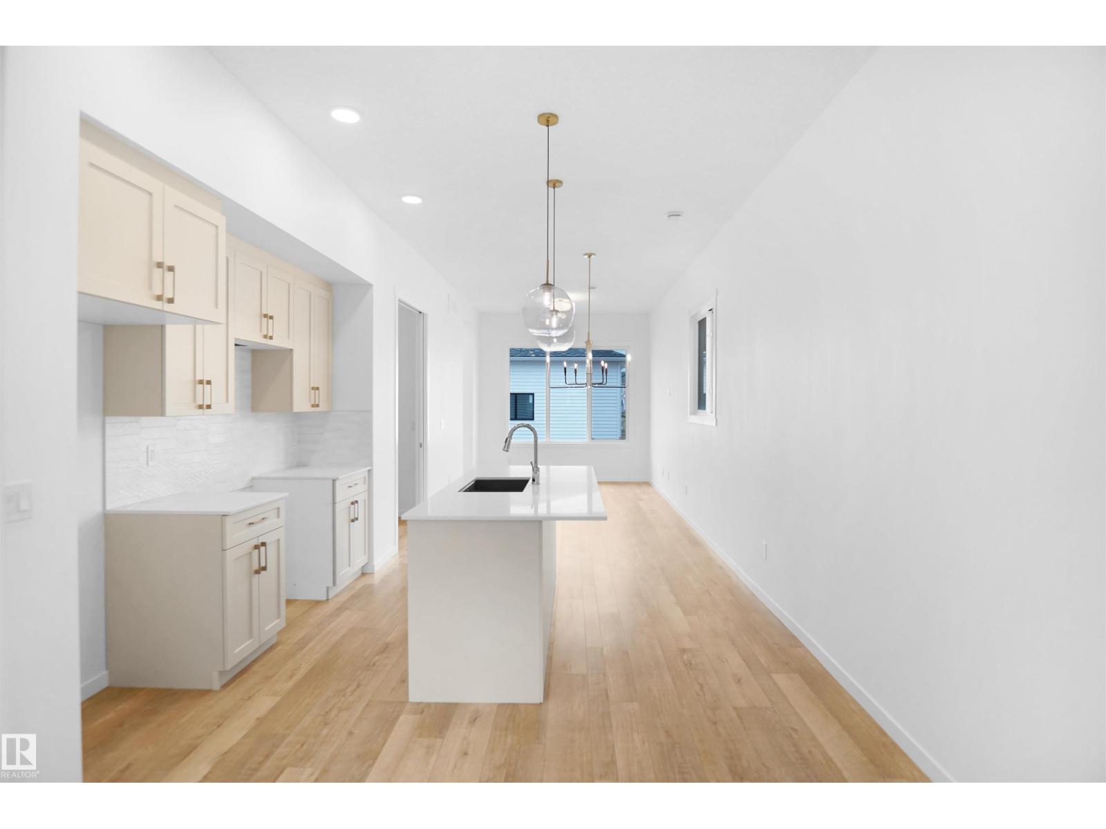 20609 42 AV NW