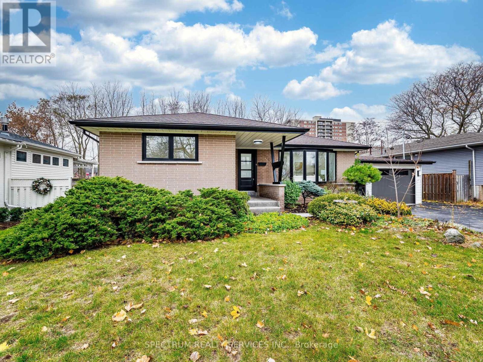 914 FRANCIS ROAD