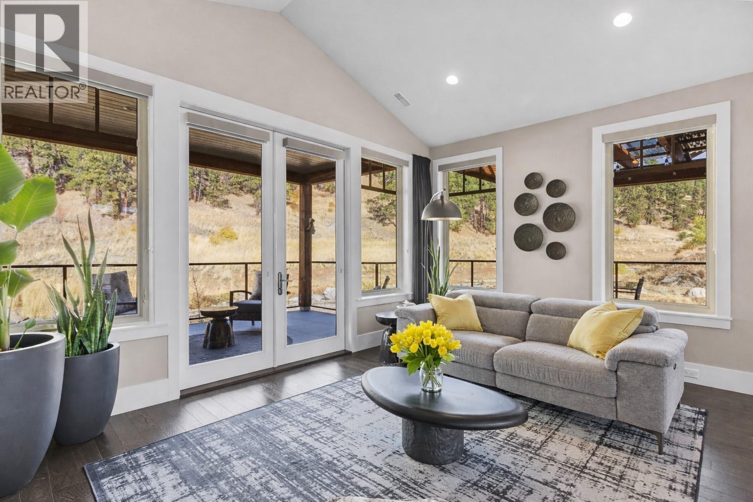 4000 Redstone Crescent Unit# 221