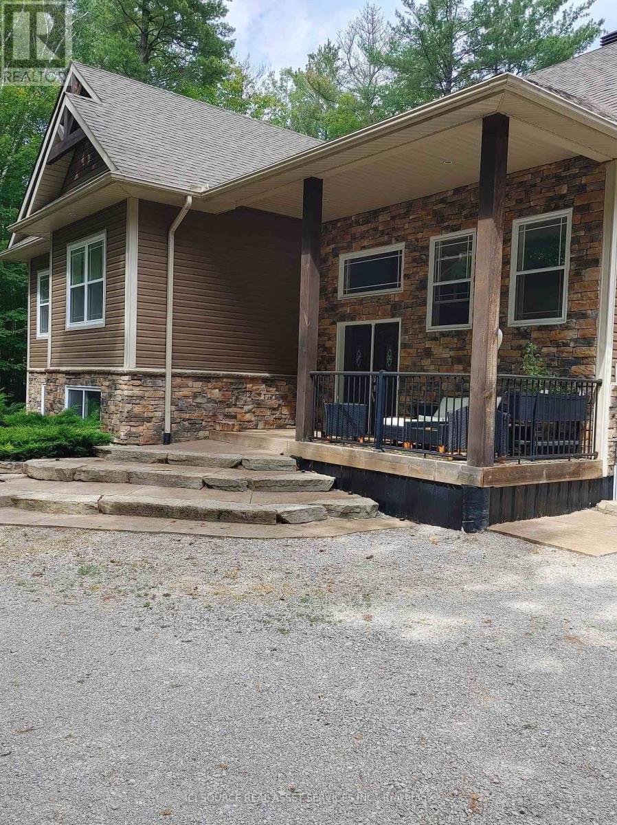 2932 PINECONE TRAIL
