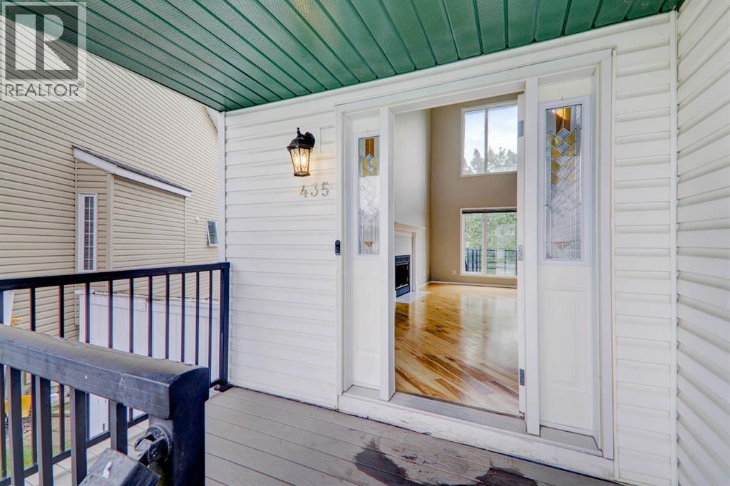 435 Douglas Ridge Mews SE