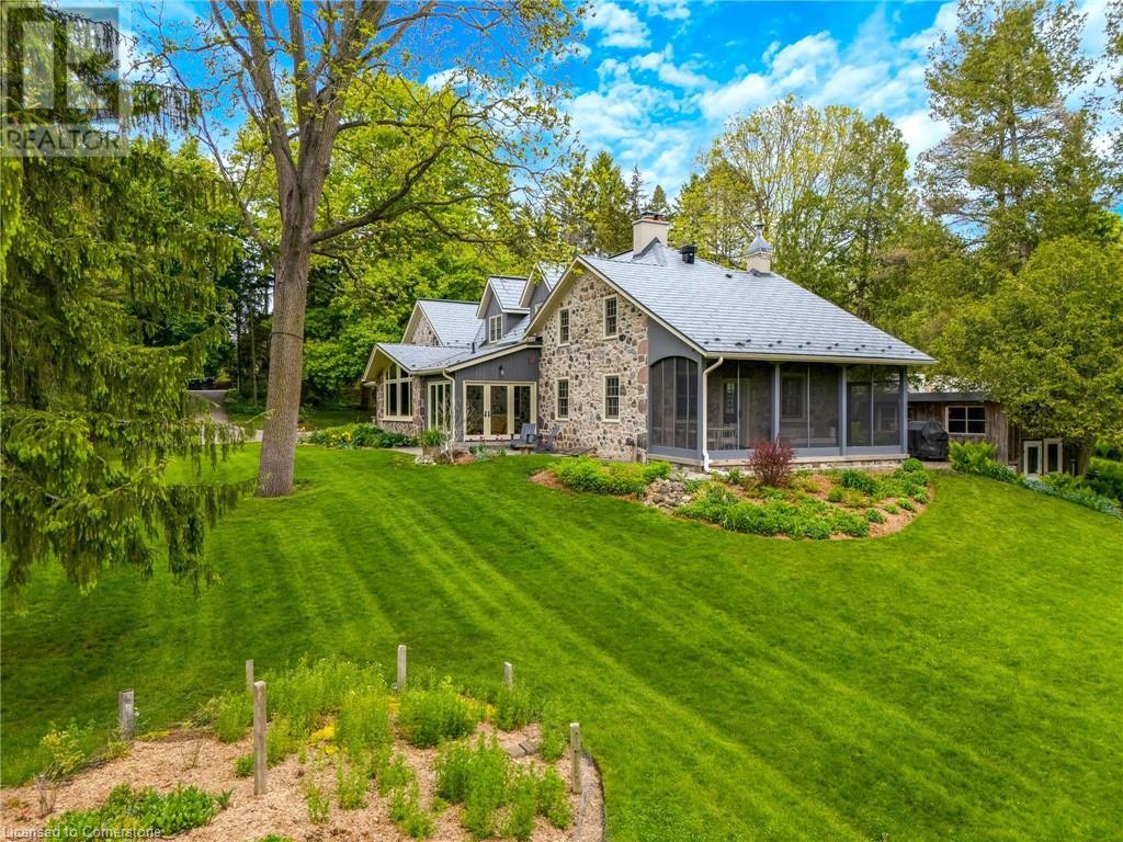 17 THE KIRKSWAY