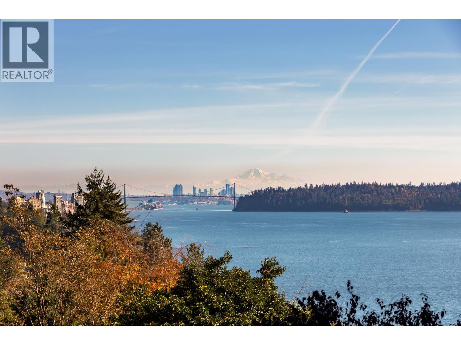 449 HILLCREST STREET