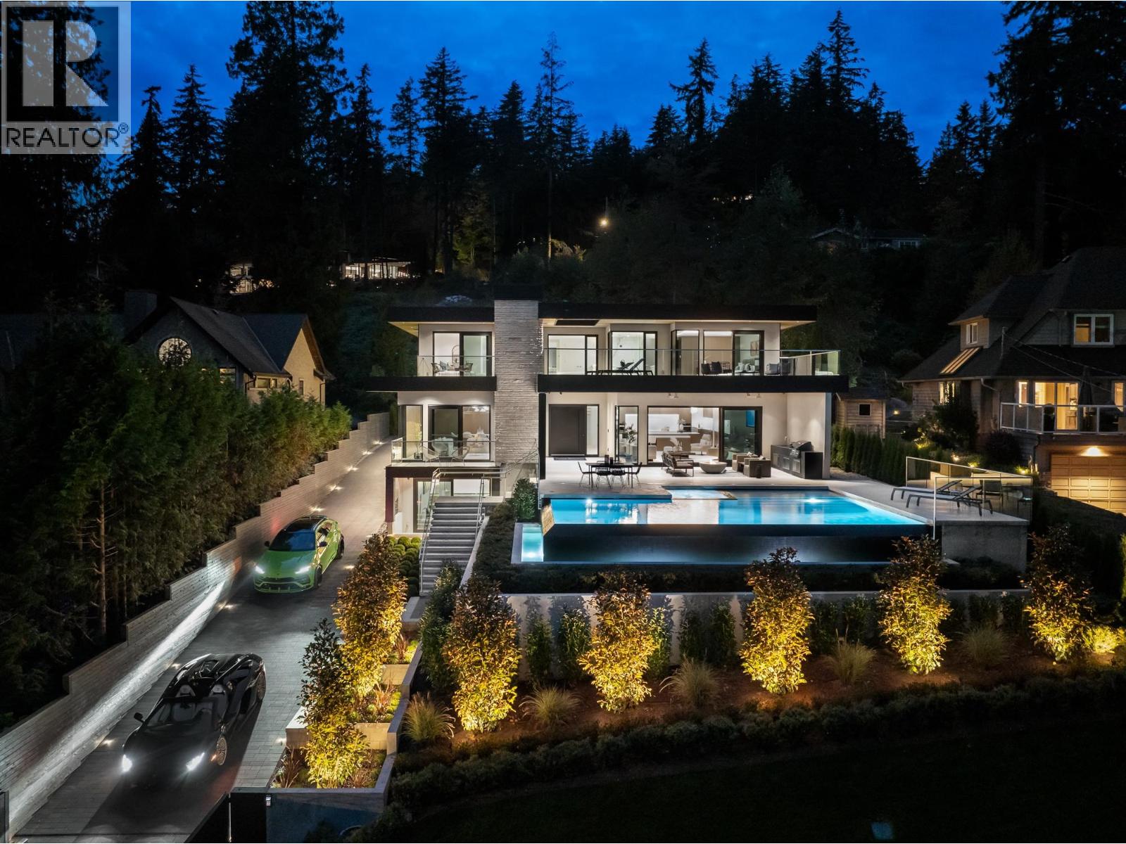 449 HILLCREST STREET