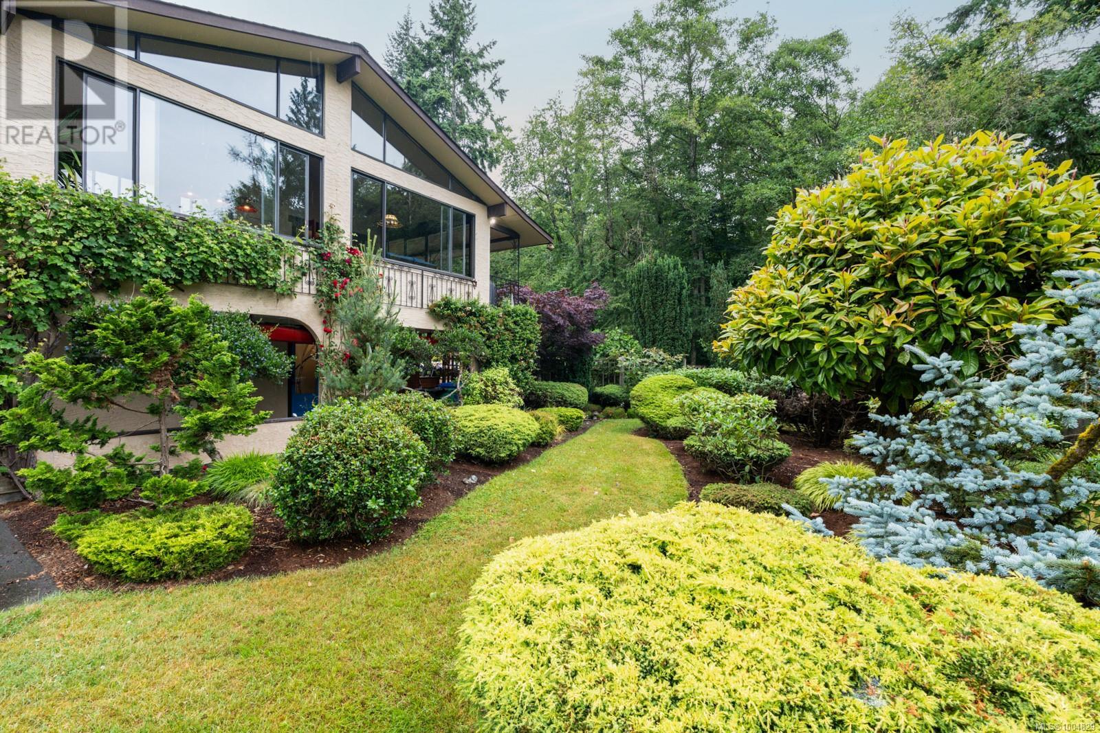 471 Goulet Rd