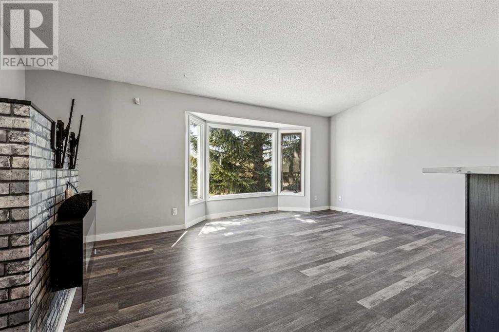 72 Hawkley Valley Road NW