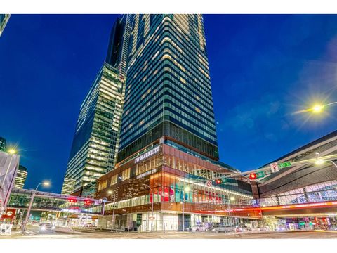 #4501 10360 102 ST NW Edmonton AB T5J0K6