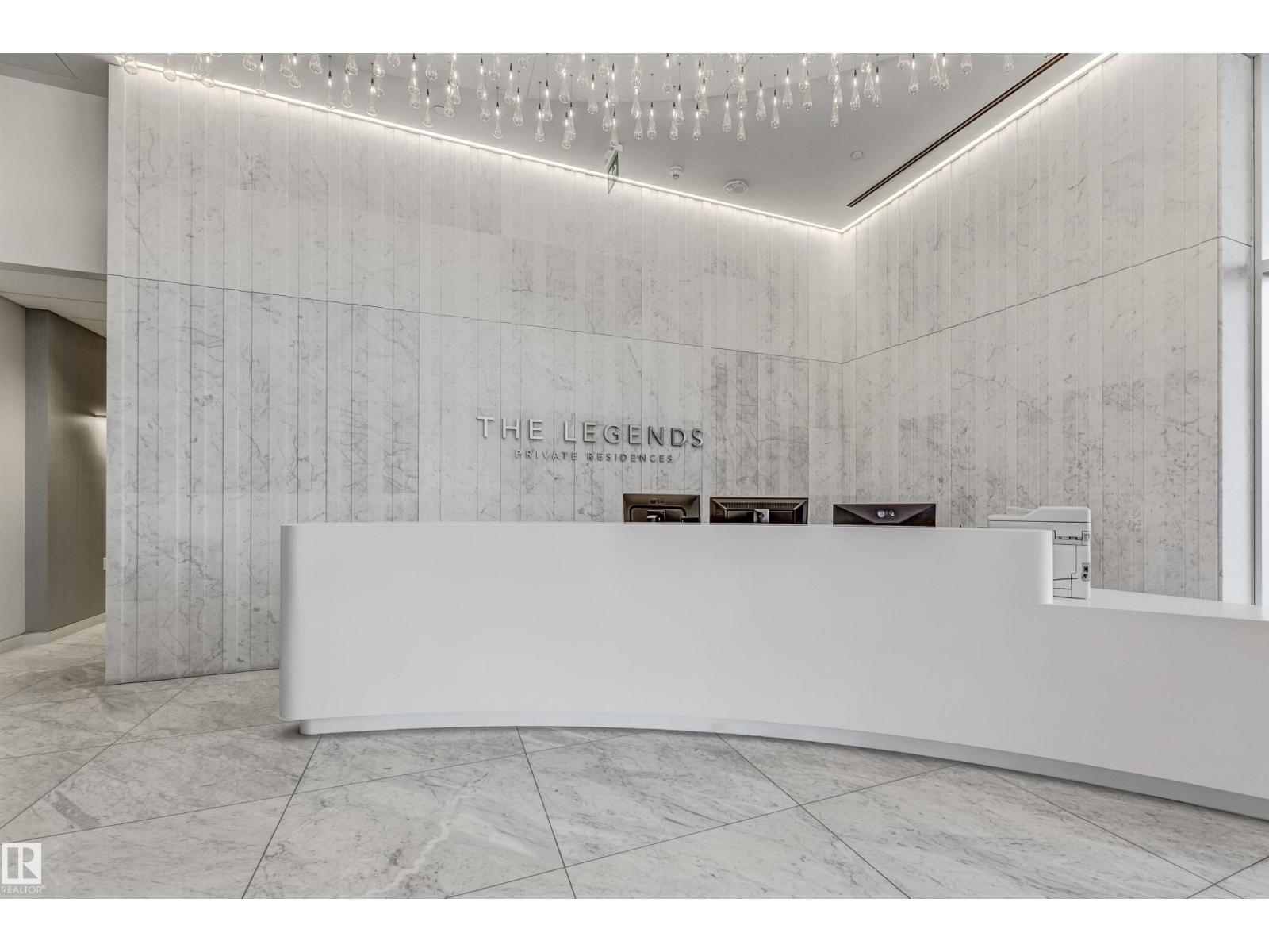 #4501 10360 102 ST NW