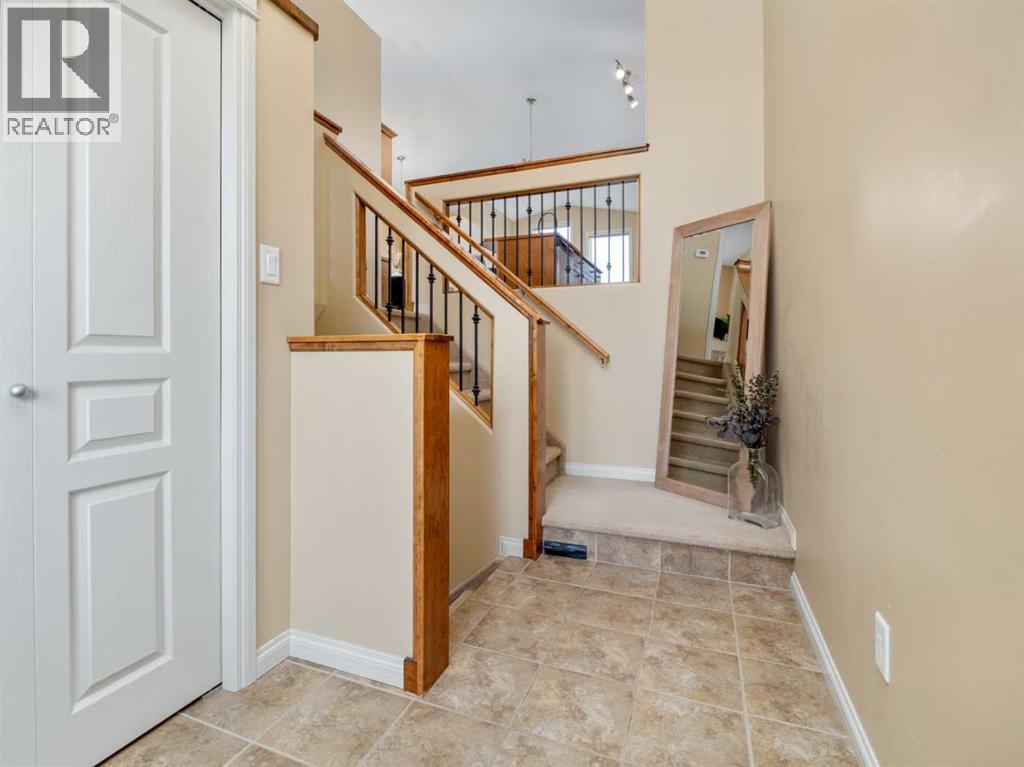 488 Silkstone Crescent W