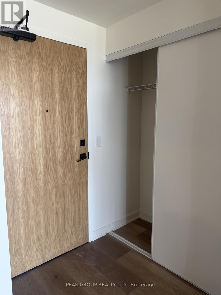 UNIT # 814 - 33 ERIE AVENUE