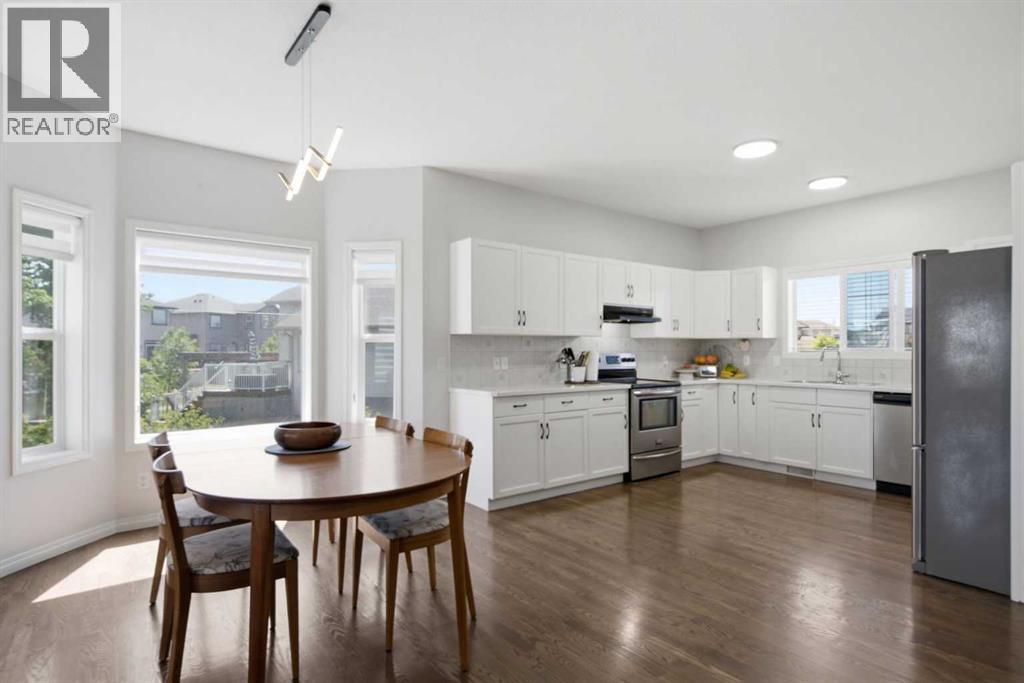 124 West Creek Glen