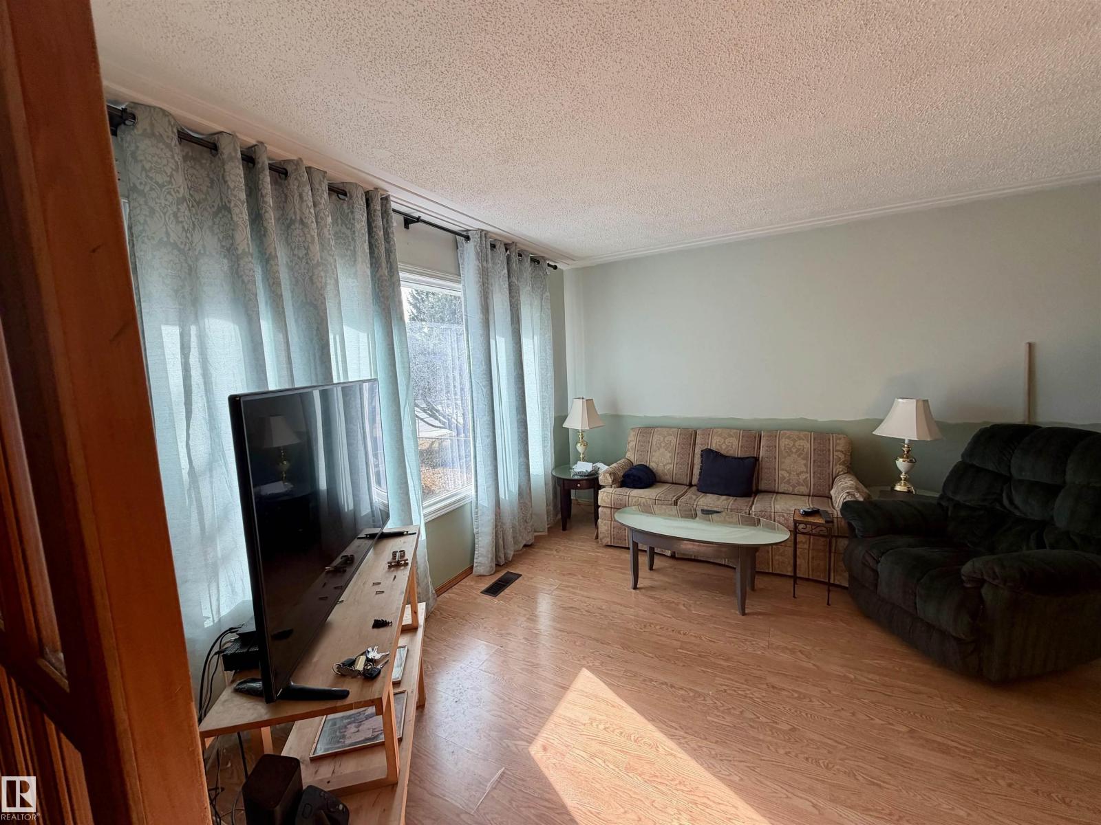 13604 132 AV NW
