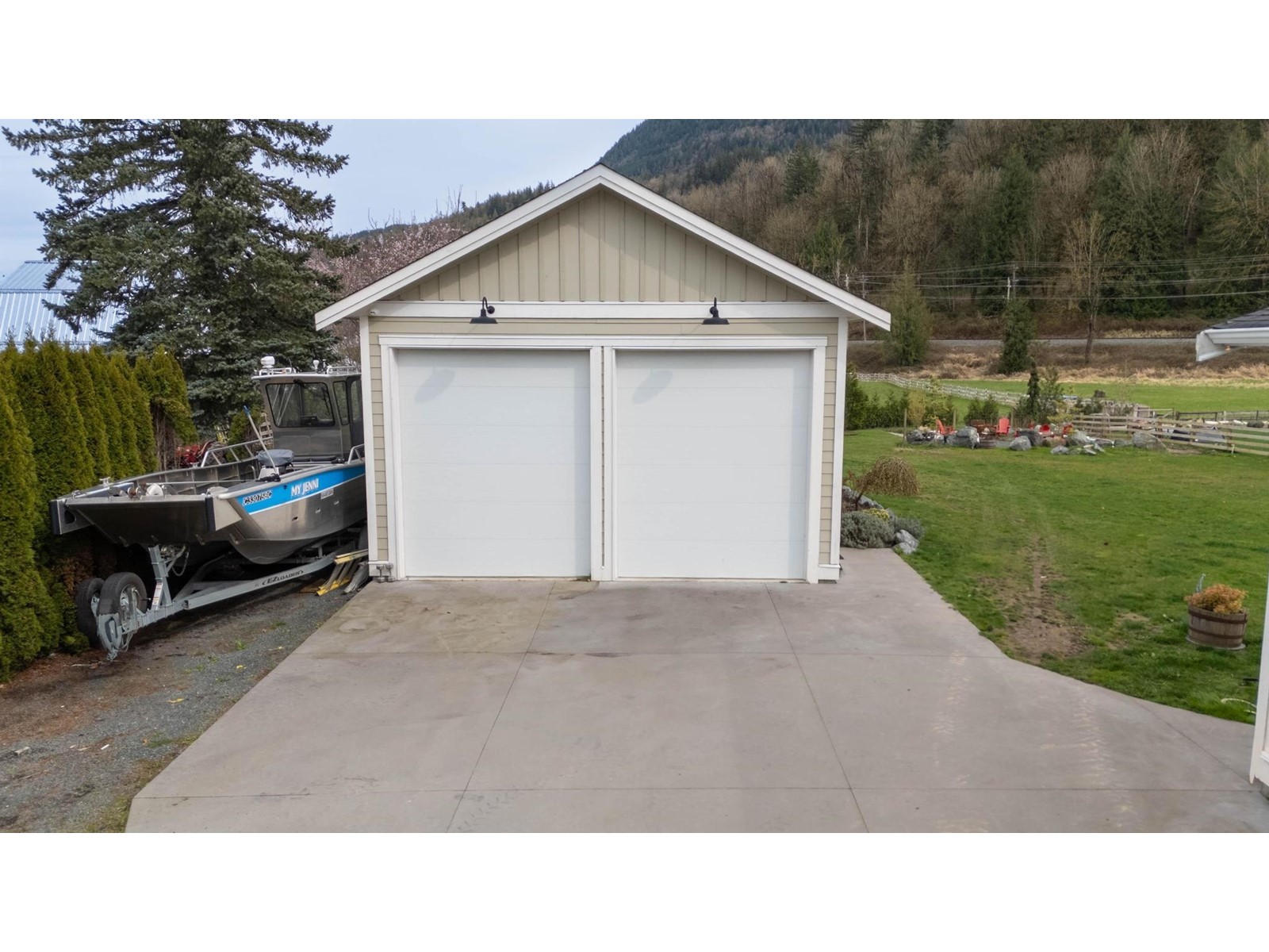 4054 ECKERT STREET|Yarrow