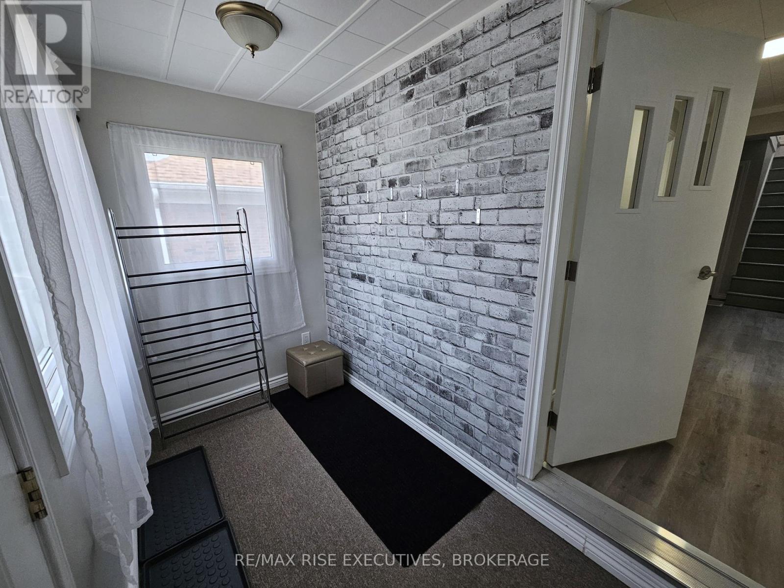 158 JOSEPH STREET
