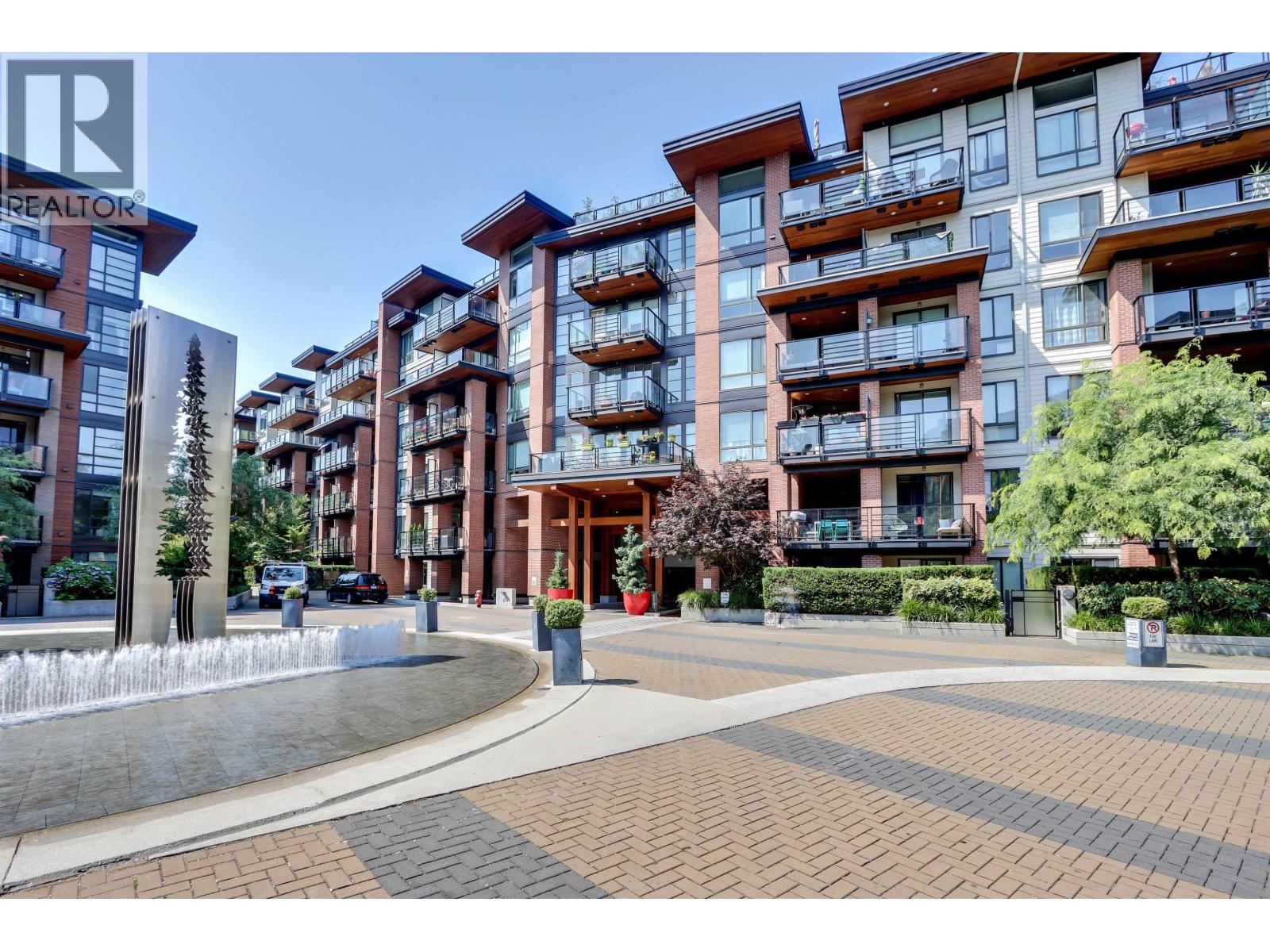 320 723 W 3RD STREET