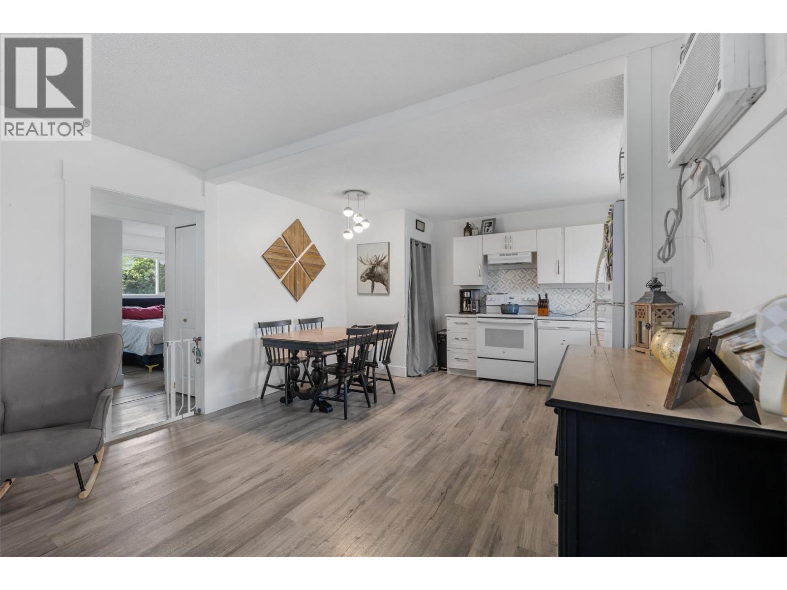 1801 42A Street