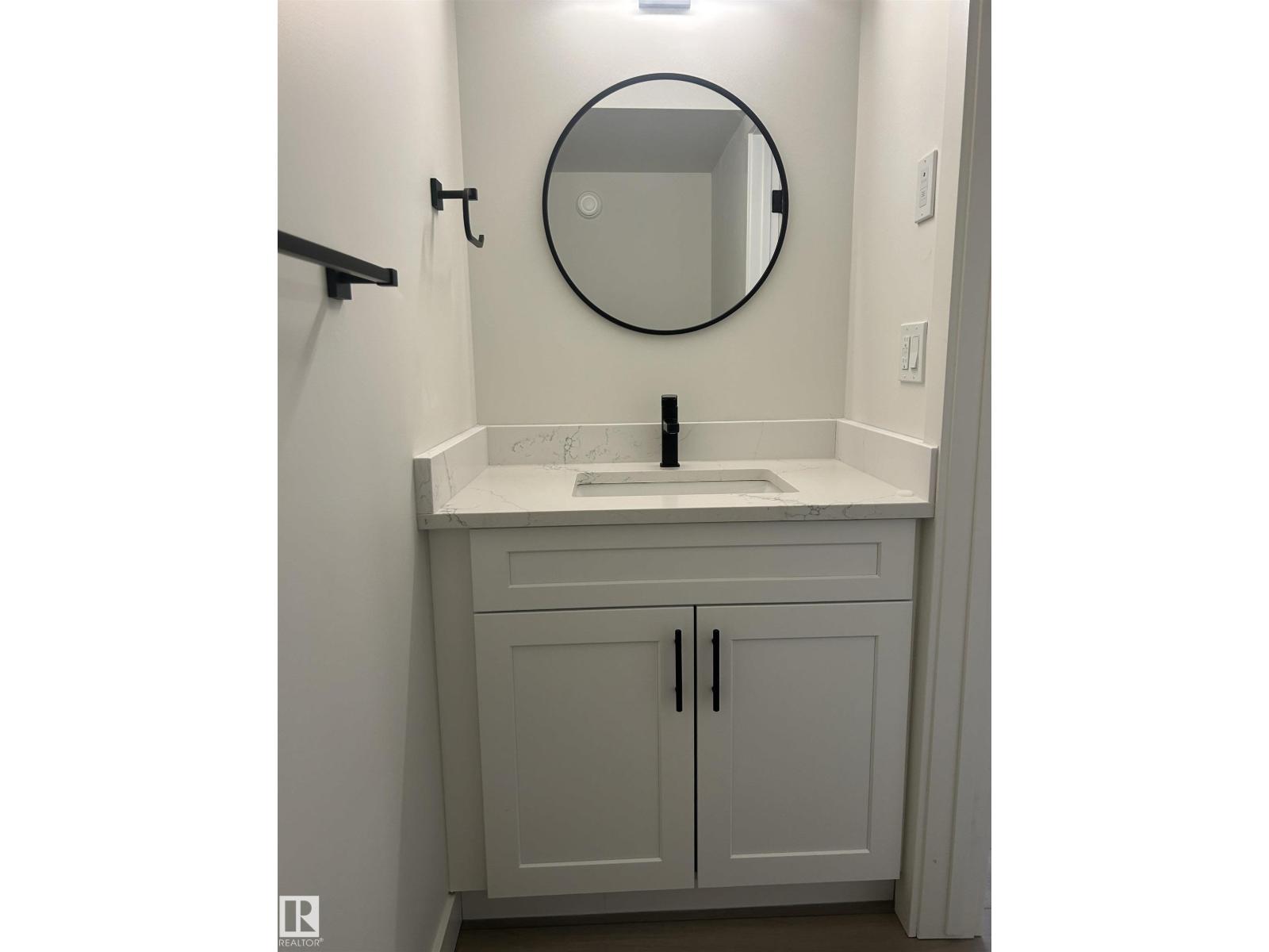 11012 132 ST NW