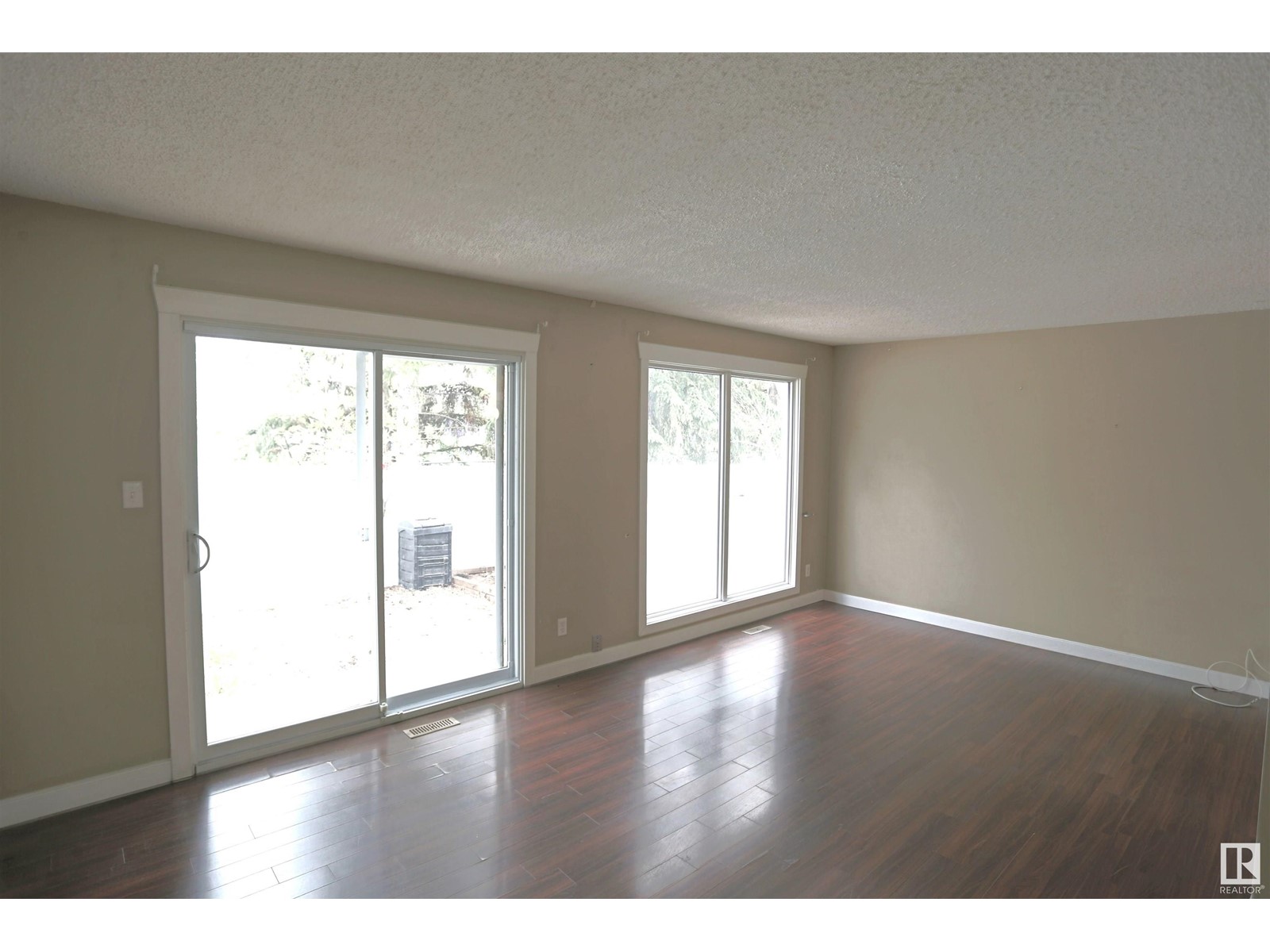 #119 87 BROOKWOOD DR