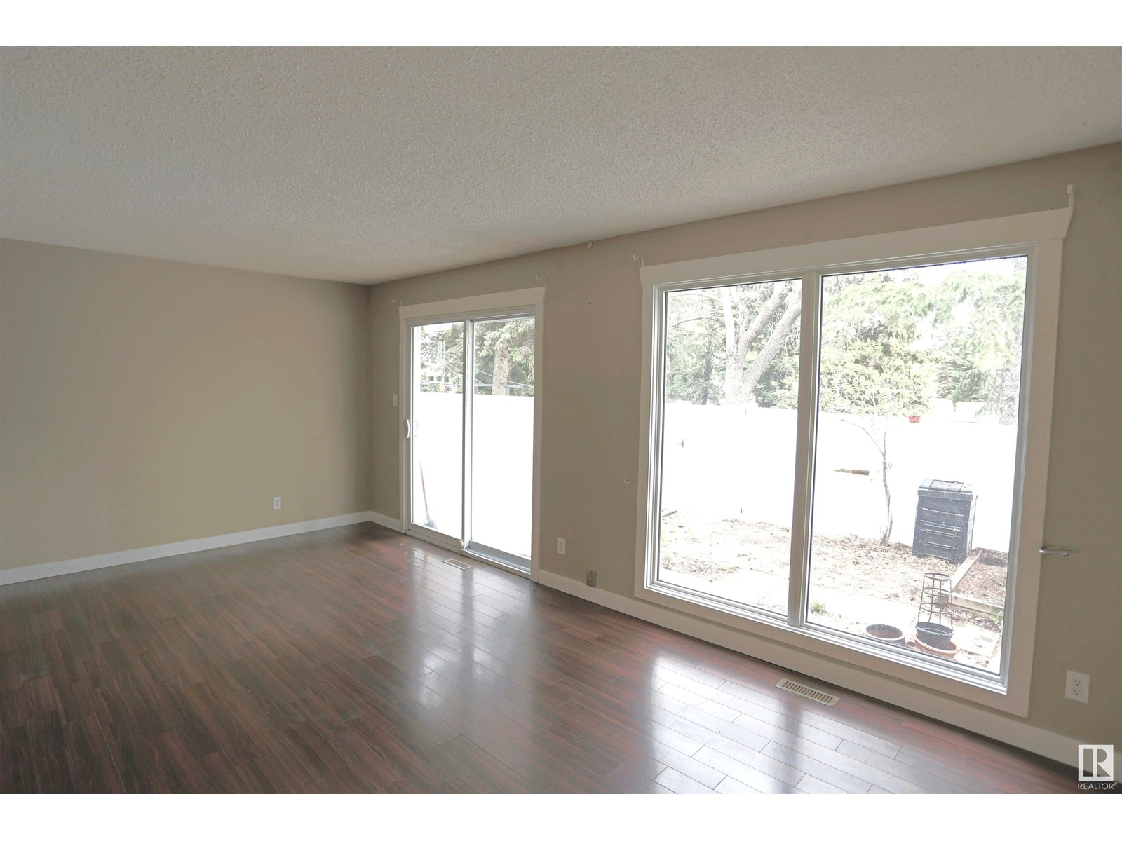 #119 87 BROOKWOOD DR