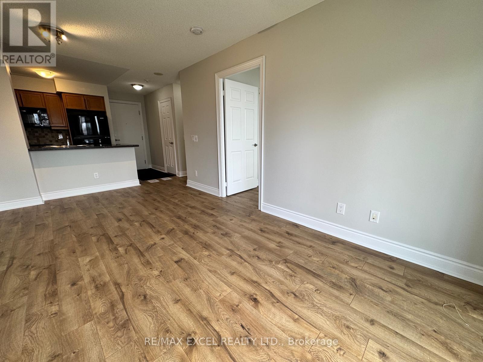 428 - 25 GREENVIEW AVENUE