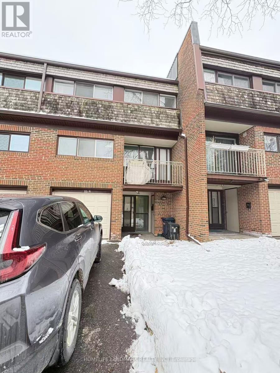 Photo 1 of 16 — 14 - 86 CASTLEBURY CRESCENT Unit 14, Toronto (Bayview Woods-Steeles), ON M2H1W8