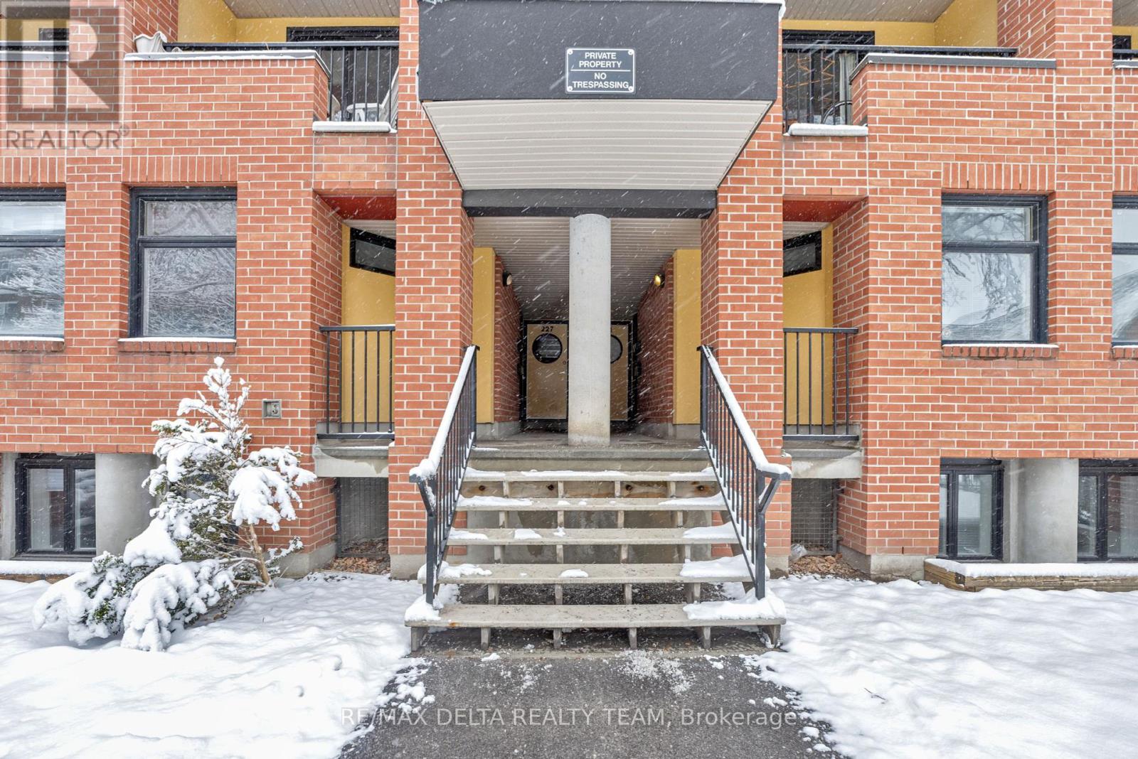 227 CLARENCE STREET