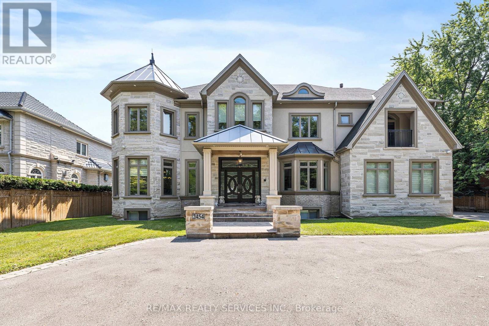 2454 MISSISSAUGA ROAD
