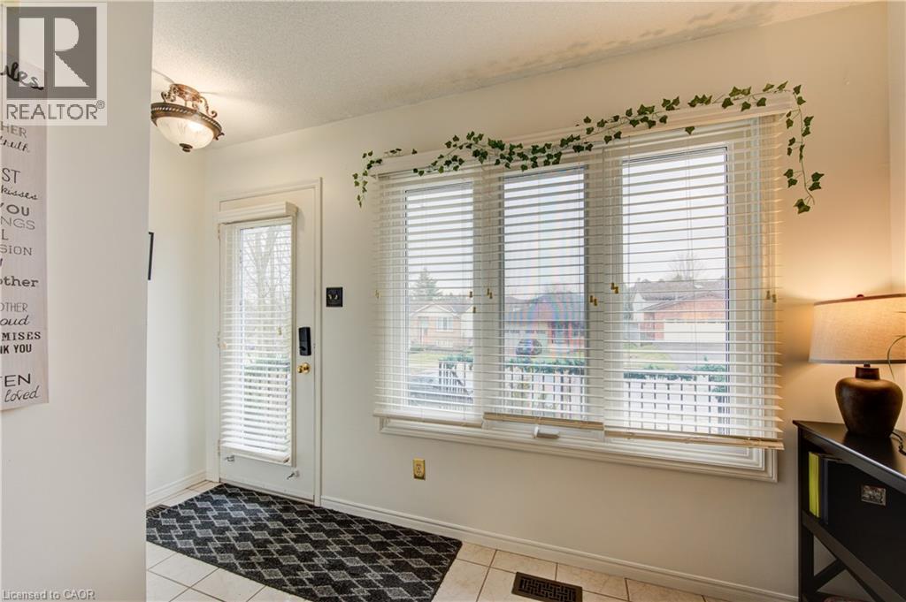 611 SPRINGBANK Avenue N