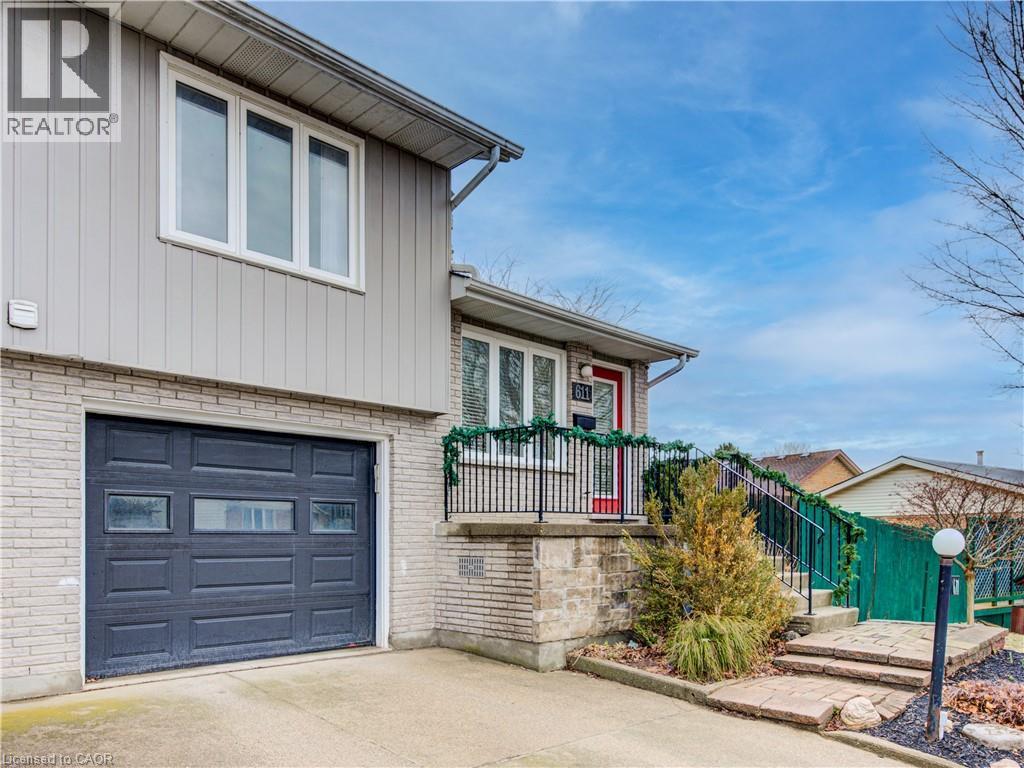 611 SPRINGBANK Avenue N