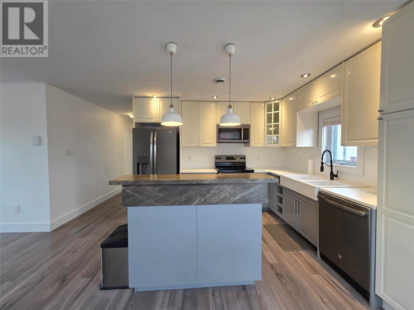 6 Samuel Crescent